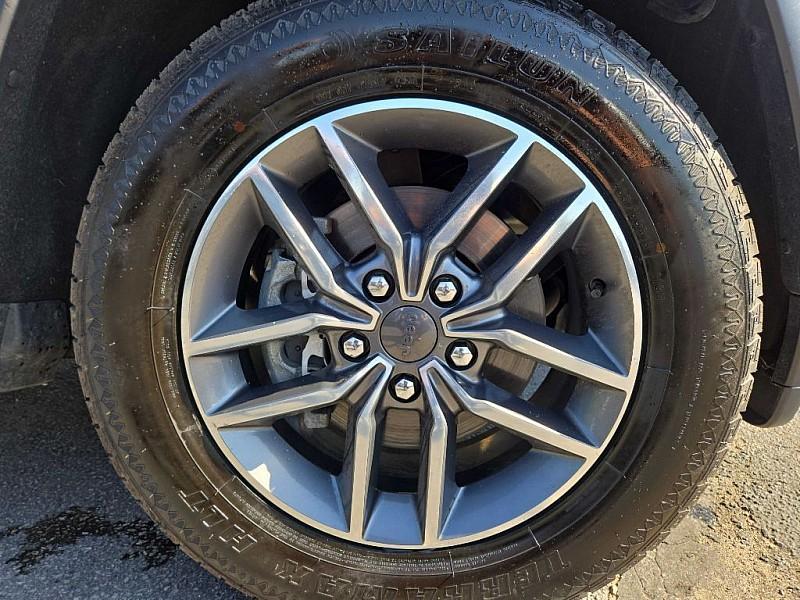 used 2020 Jeep Grand Cherokee car, priced at $20,300