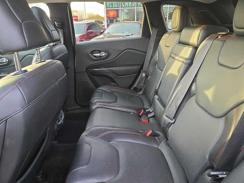 used 2015 Jeep Cherokee car, priced at $13,999