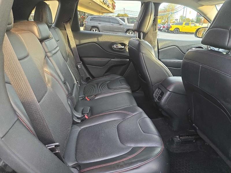 used 2015 Jeep Cherokee car, priced at $13,999