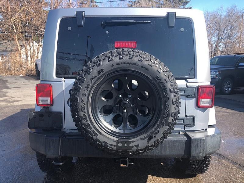 used 2013 Jeep Wrangler Unlimited car, priced at $18,999
