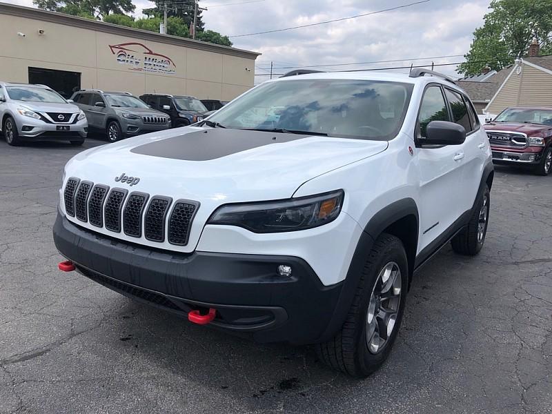 used 2019 Jeep Cherokee car, priced at $17,888