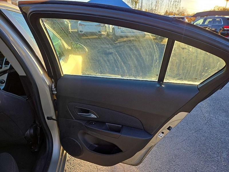 used 2015 Chevrolet Cruze car, priced at $7,777