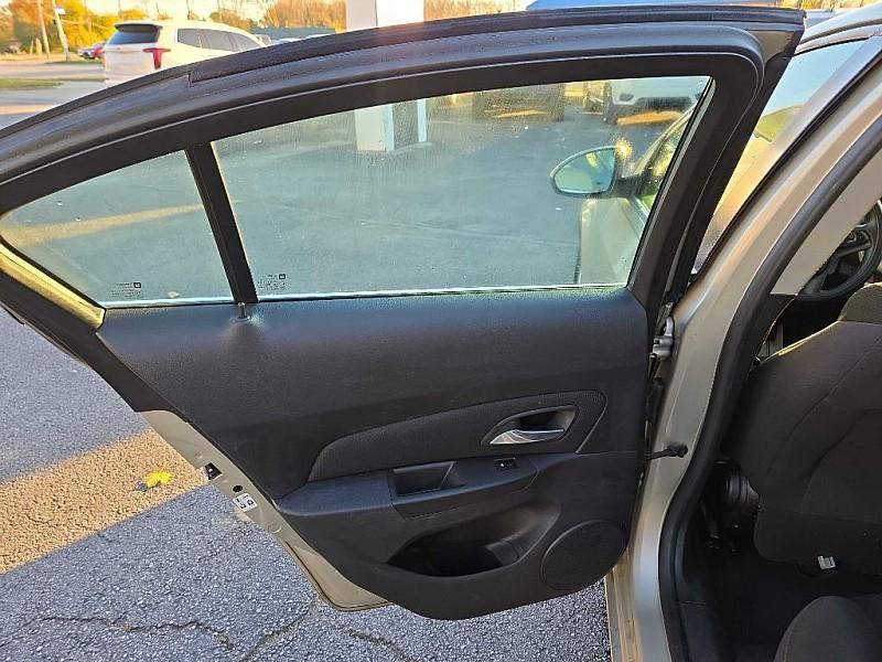 used 2015 Chevrolet Cruze car, priced at $7,777