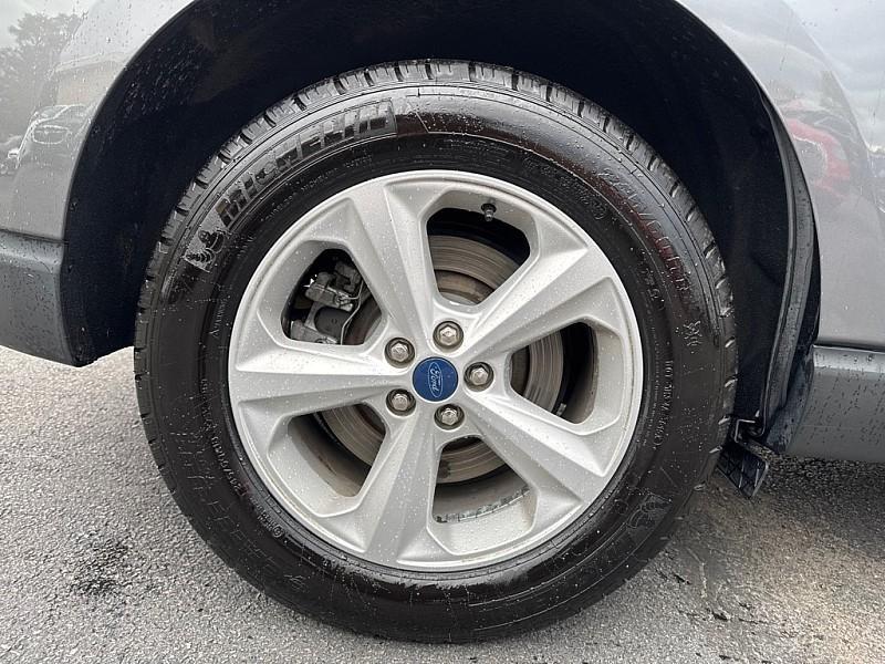 used 2022 Ford Edge car, priced at $15,400