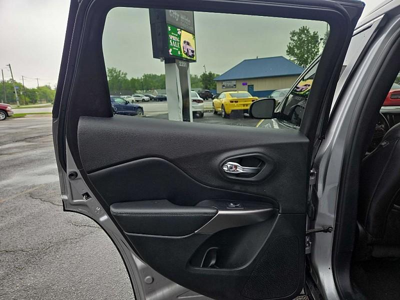 used 2020 Jeep Cherokee car, priced at $16,300