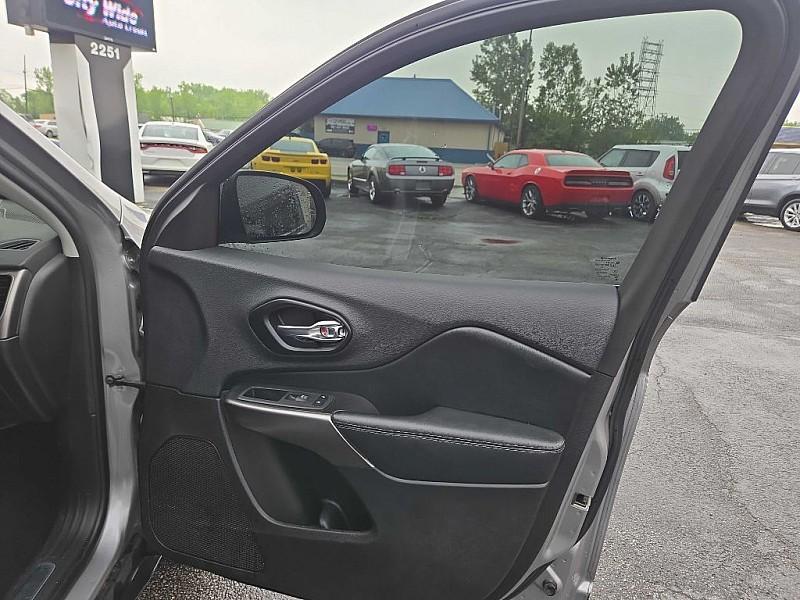 used 2020 Jeep Cherokee car, priced at $16,300
