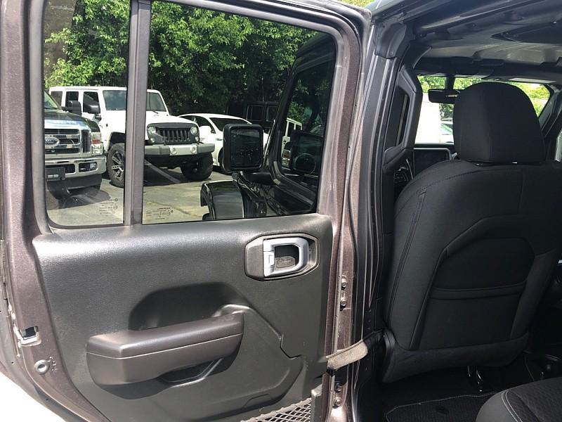 used 2021 Jeep Wrangler Unlimited car, priced at $27,300