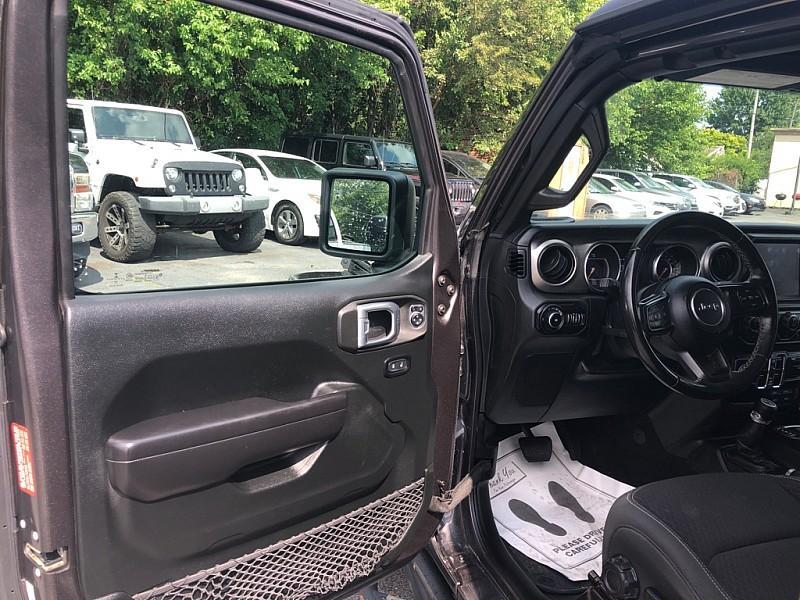 used 2021 Jeep Wrangler Unlimited car, priced at $27,300