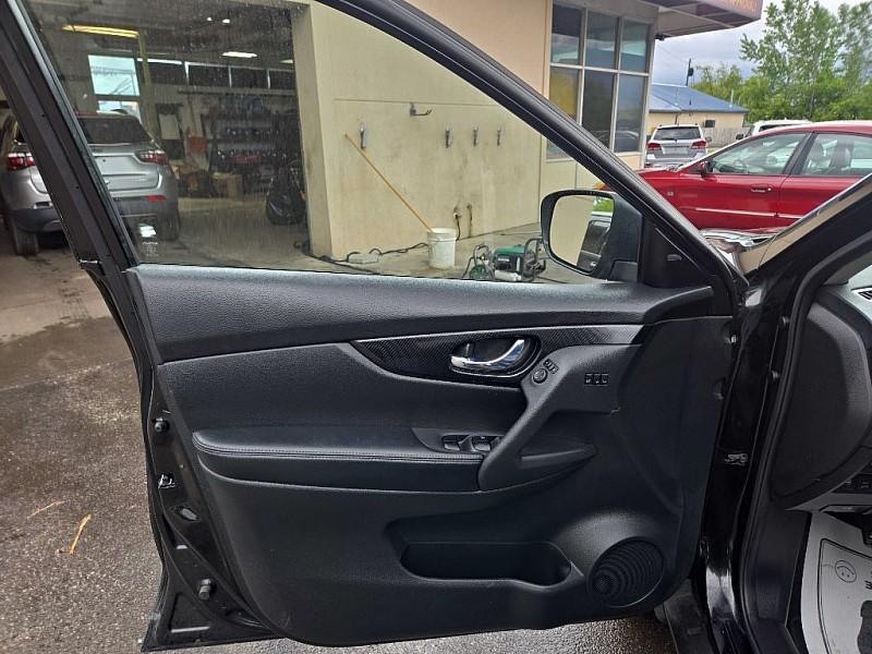 used 2018 Nissan Rogue car, priced at $17,100