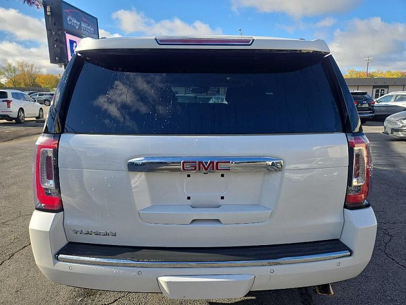 used 2018 GMC Yukon car, priced at $29,600