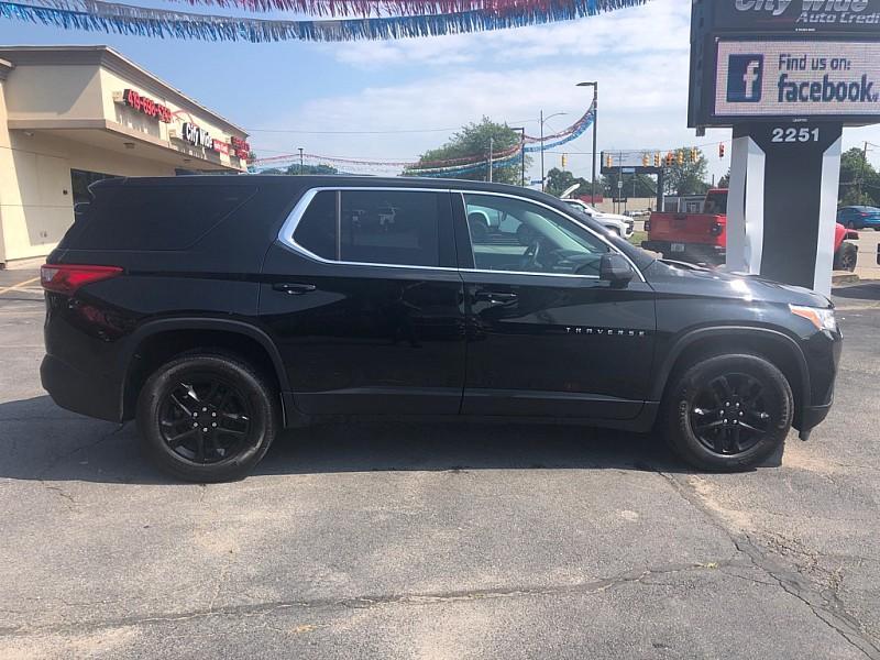 used 2021 Chevrolet Traverse car, priced at $19,888