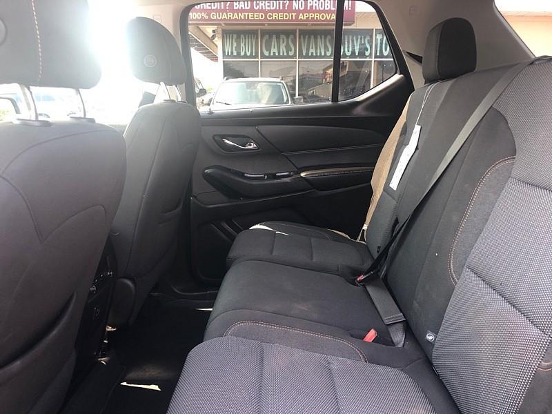 used 2021 Chevrolet Traverse car, priced at $19,888