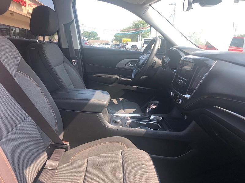 used 2021 Chevrolet Traverse car, priced at $19,888