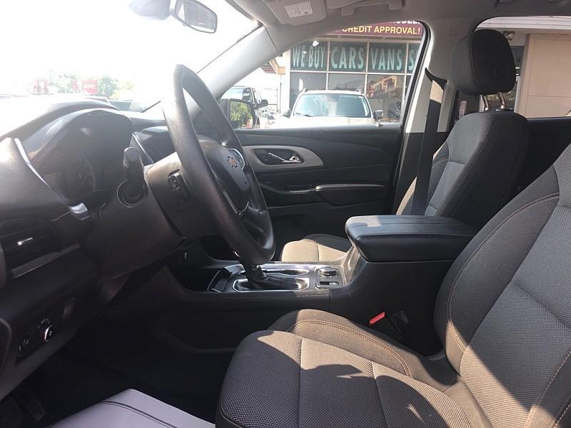 used 2021 Chevrolet Traverse car, priced at $19,888