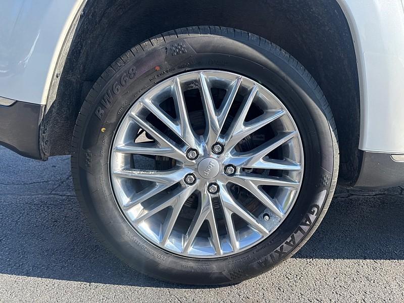 used 2017 Jeep Grand Cherokee car, priced at $17,600