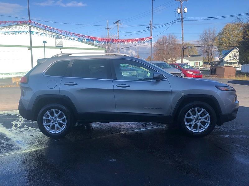 used 2017 Jeep Cherokee car, priced at $19,777