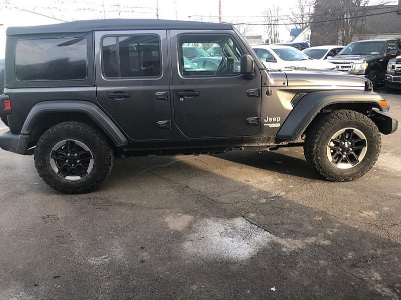 used 2018 Jeep Wrangler Unlimited car, priced at $26,999