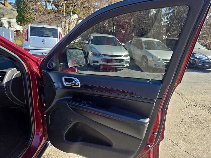 used 2021 Jeep Grand Cherokee car, priced at $21,999