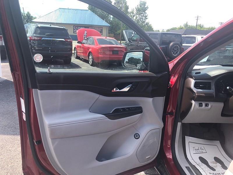 used 2023 GMC Acadia car, priced at $29,777