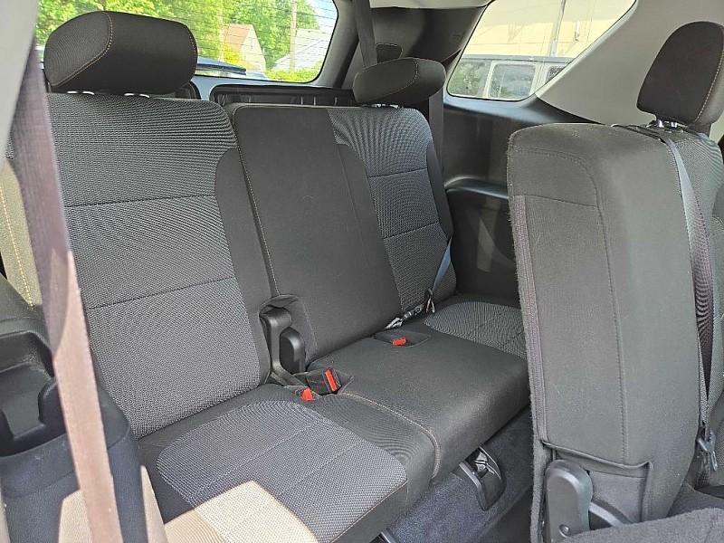 used 2021 Chevrolet Traverse car, priced at $17,888
