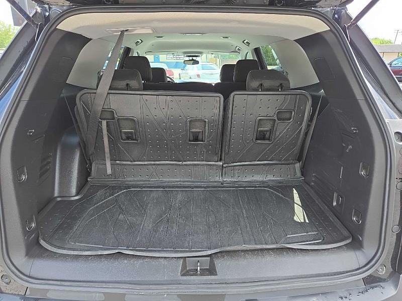 used 2021 Chevrolet Traverse car, priced at $17,888