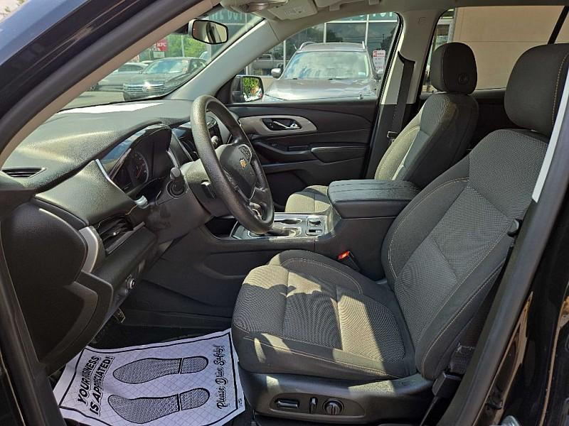 used 2021 Chevrolet Traverse car, priced at $17,888