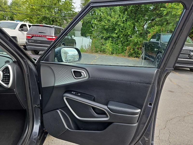 used 2021 Kia Soul car, priced at $13,500