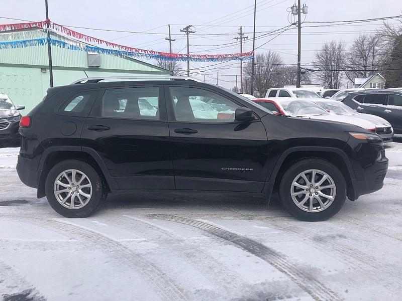 used 2015 Jeep Cherokee car, priced at $13,999