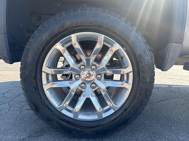 used 2019 GMC Sierra 1500 car, priced at $28,777
