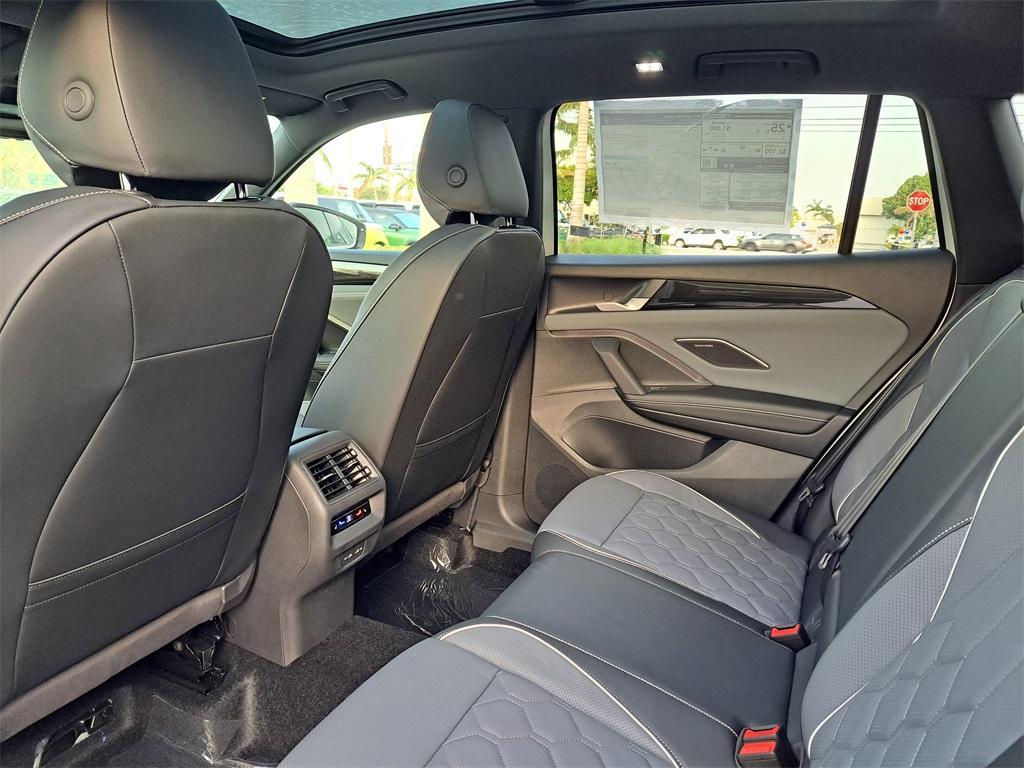 new 2025 Volkswagen Tiguan car, priced at $42,536