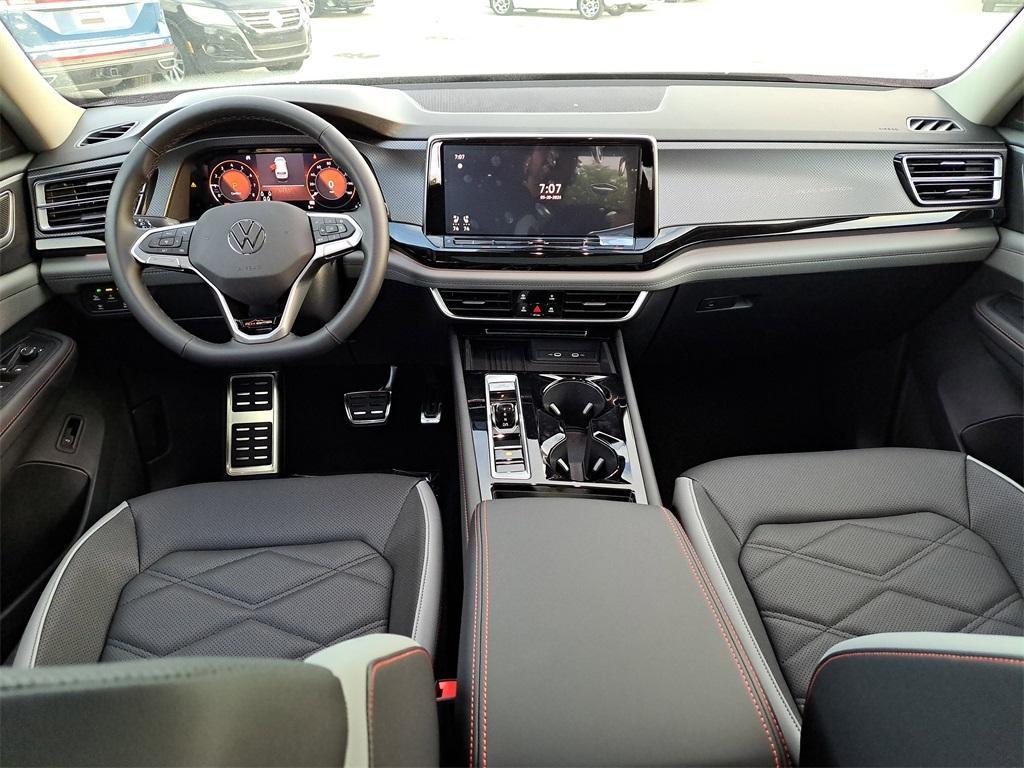 new 2025 Volkswagen Atlas car, priced at $48,869