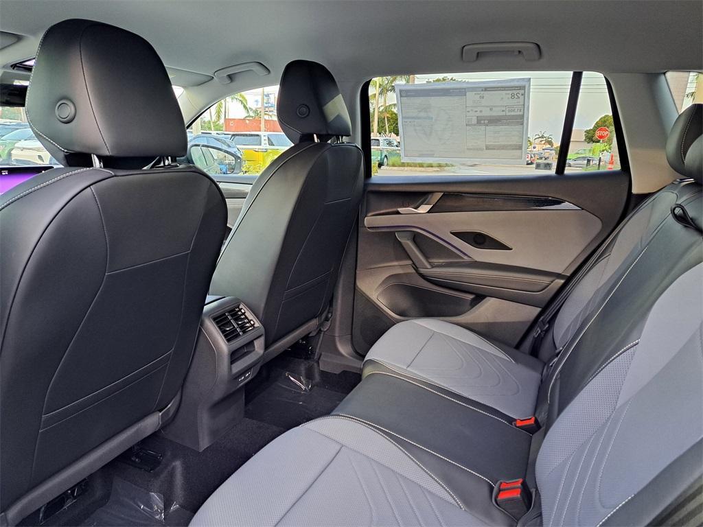 new 2025 Volkswagen Tiguan car, priced at $33,634