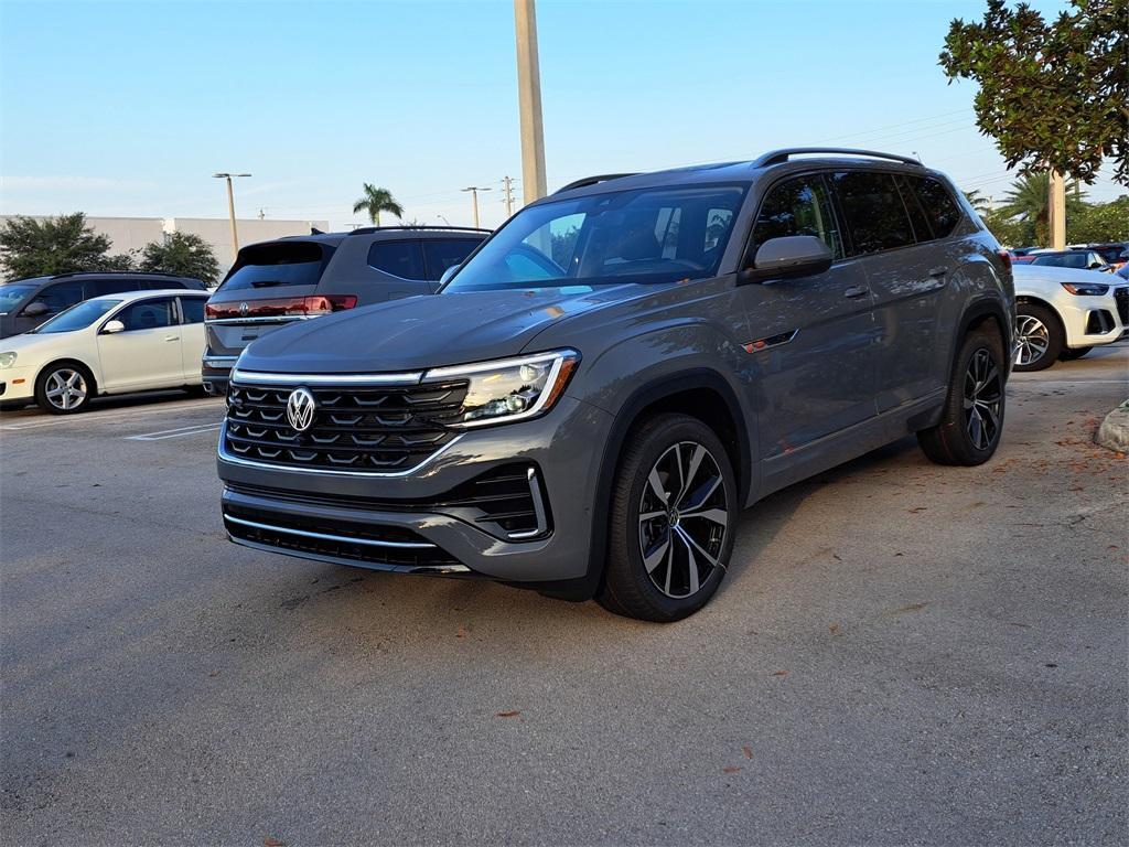 new 2025 Volkswagen Atlas car, priced at $51,703
