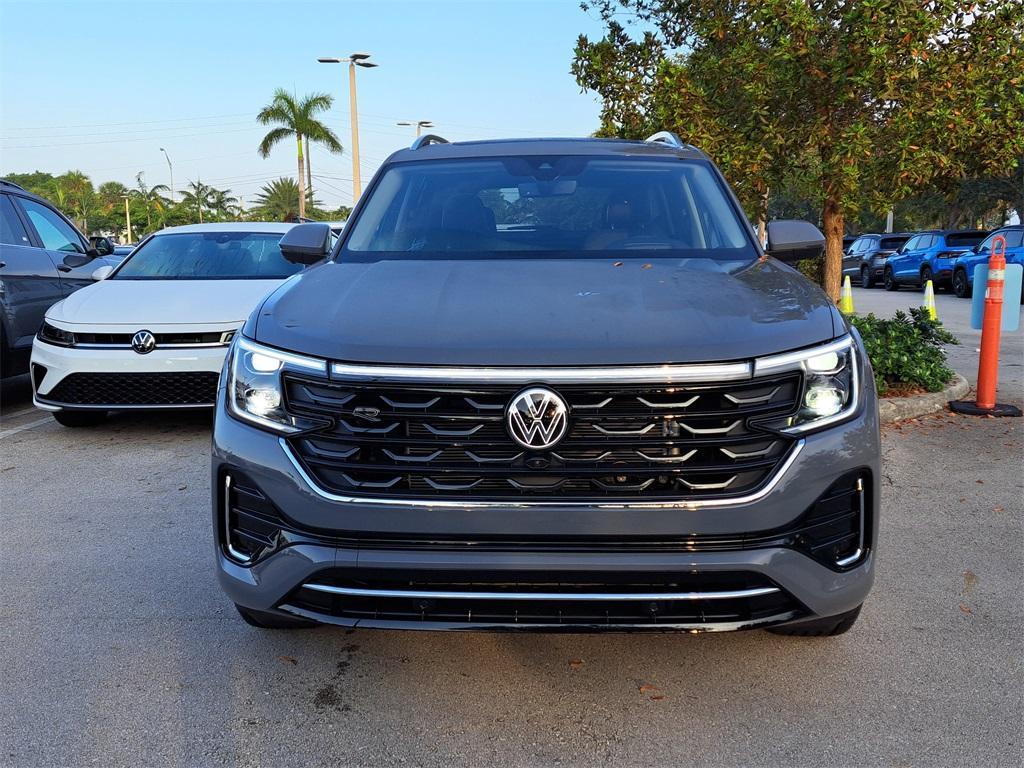 new 2025 Volkswagen Atlas car, priced at $51,703