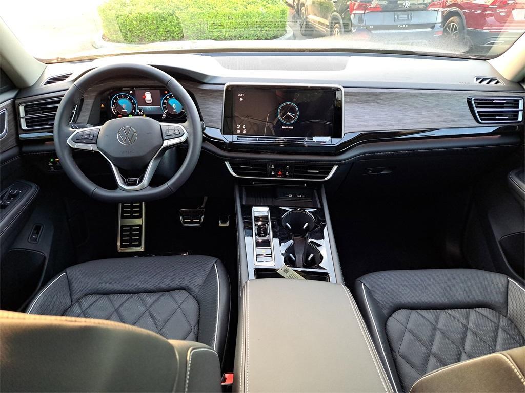 new 2025 Volkswagen Atlas car, priced at $51,703
