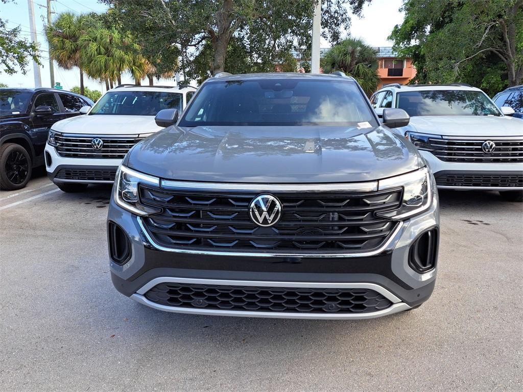 new 2025 Volkswagen Atlas Cross Sport car