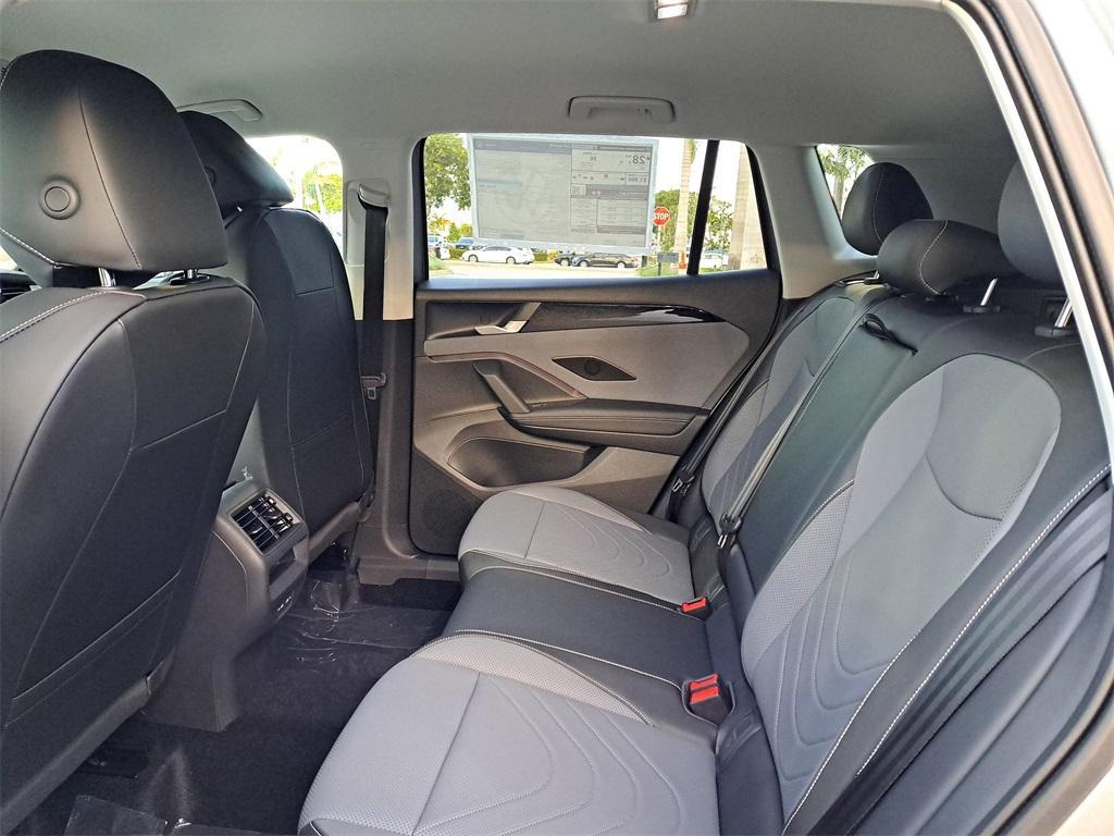 new 2025 Volkswagen Tiguan car, priced at $33,634