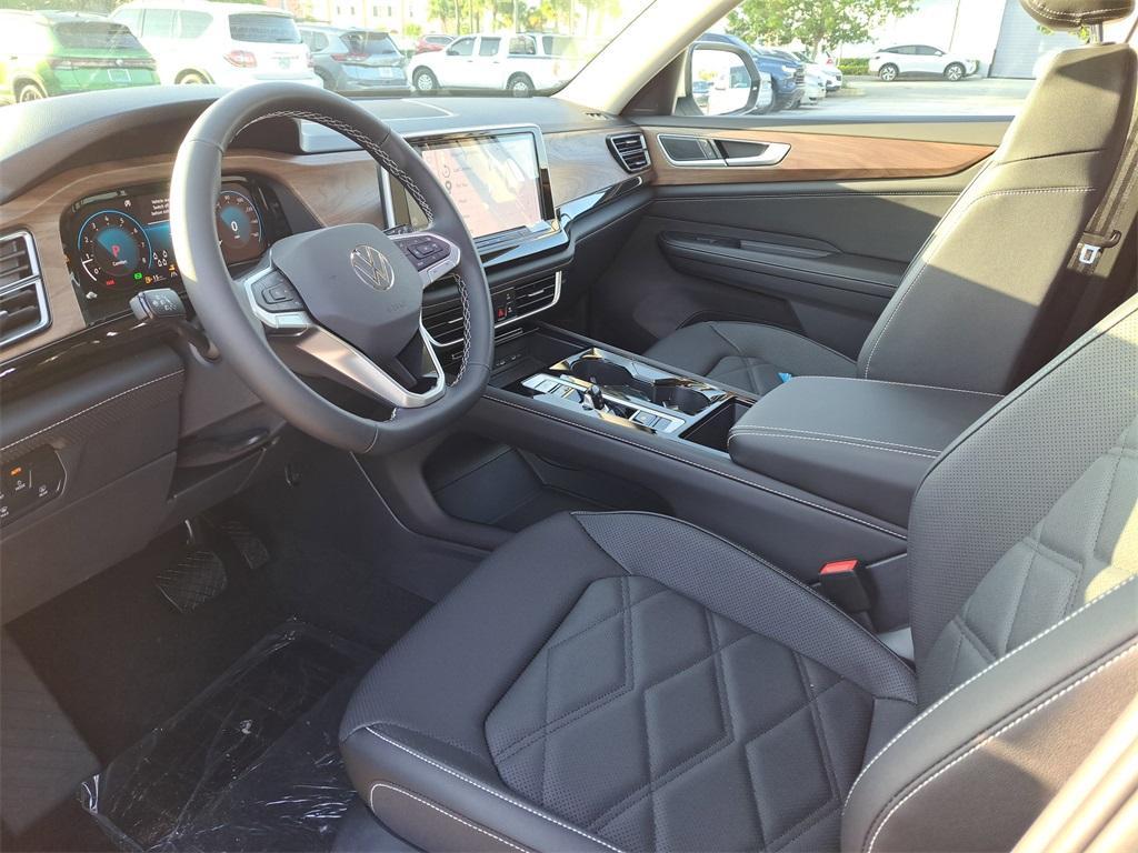 new 2025 Volkswagen Atlas car, priced at $42,096