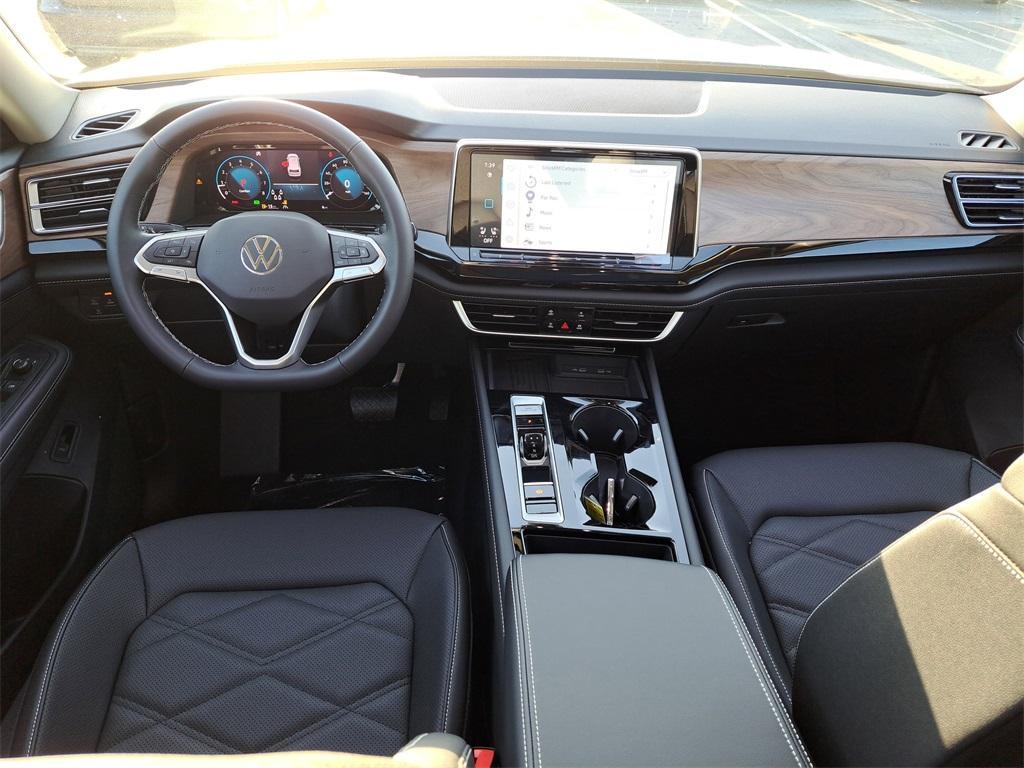 new 2025 Volkswagen Atlas car, priced at $42,096