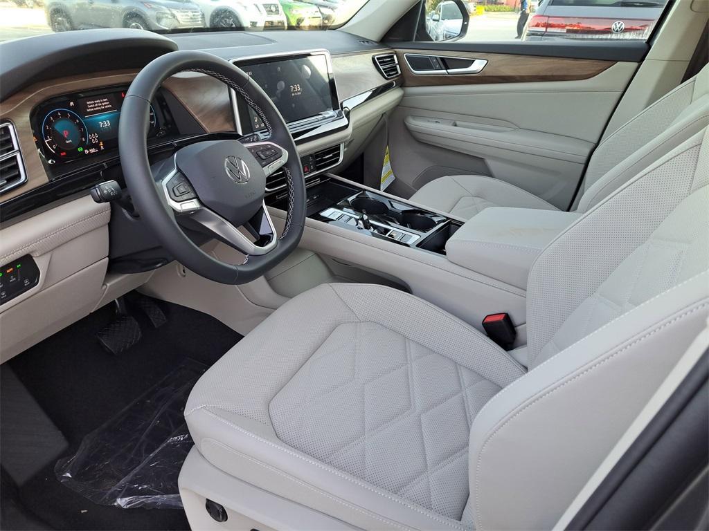 new 2025 Volkswagen Atlas car, priced at $40,986
