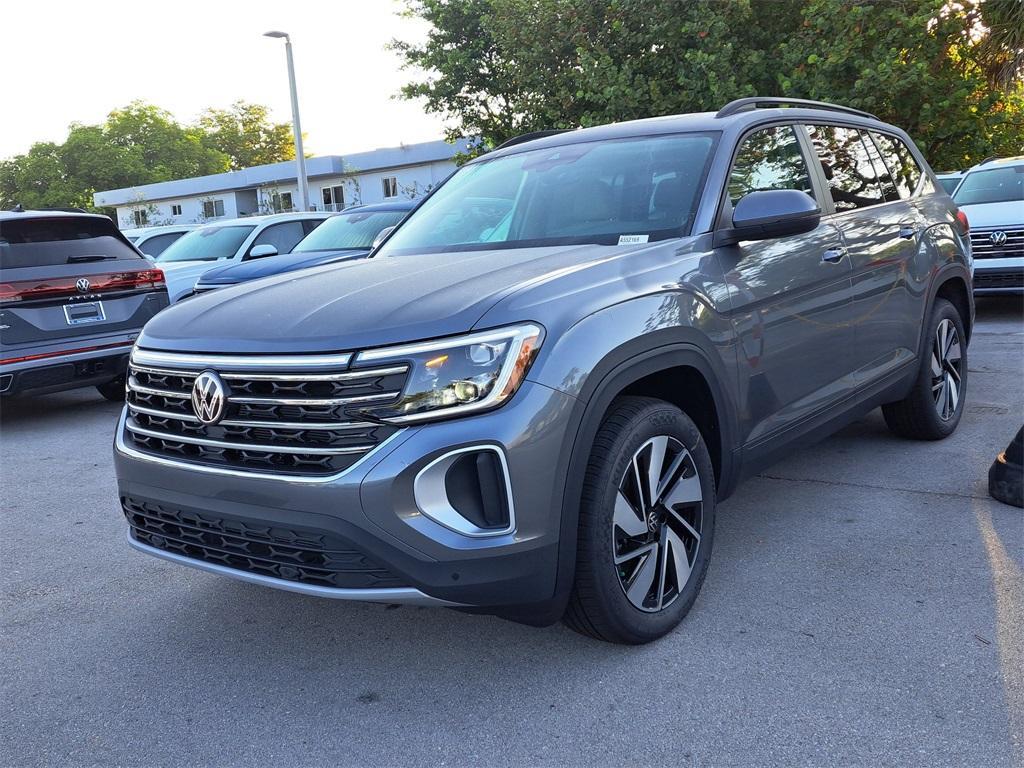 new 2025 Volkswagen Atlas car, priced at $40,986