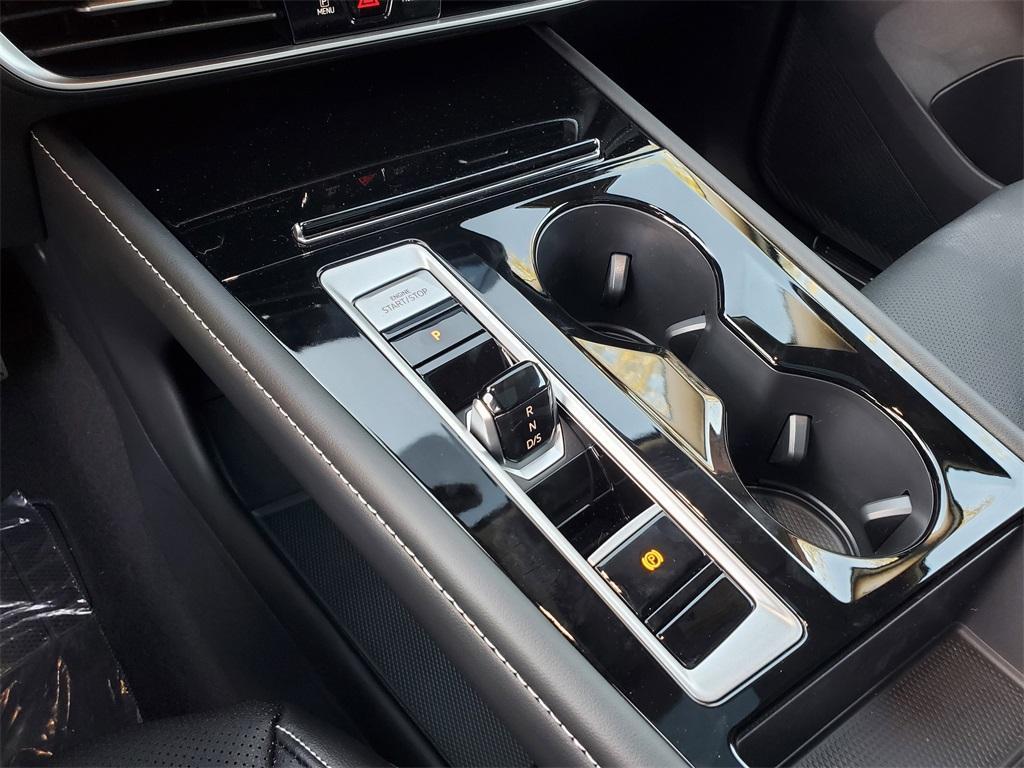 new 2025 Volkswagen Atlas car, priced at $40,986