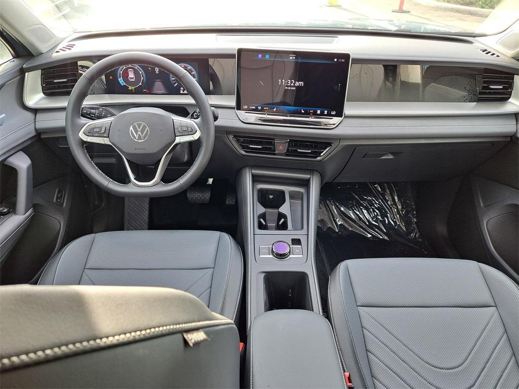 new 2025 Volkswagen Tiguan car, priced at $34,071