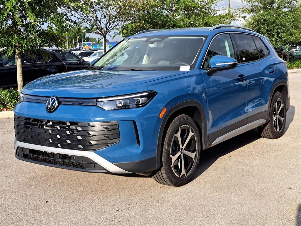new 2025 Volkswagen Tiguan car, priced at $34,071