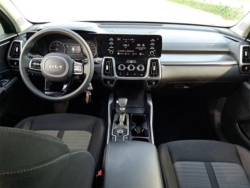 used 2023 Kia Sorento car, priced at $21,991