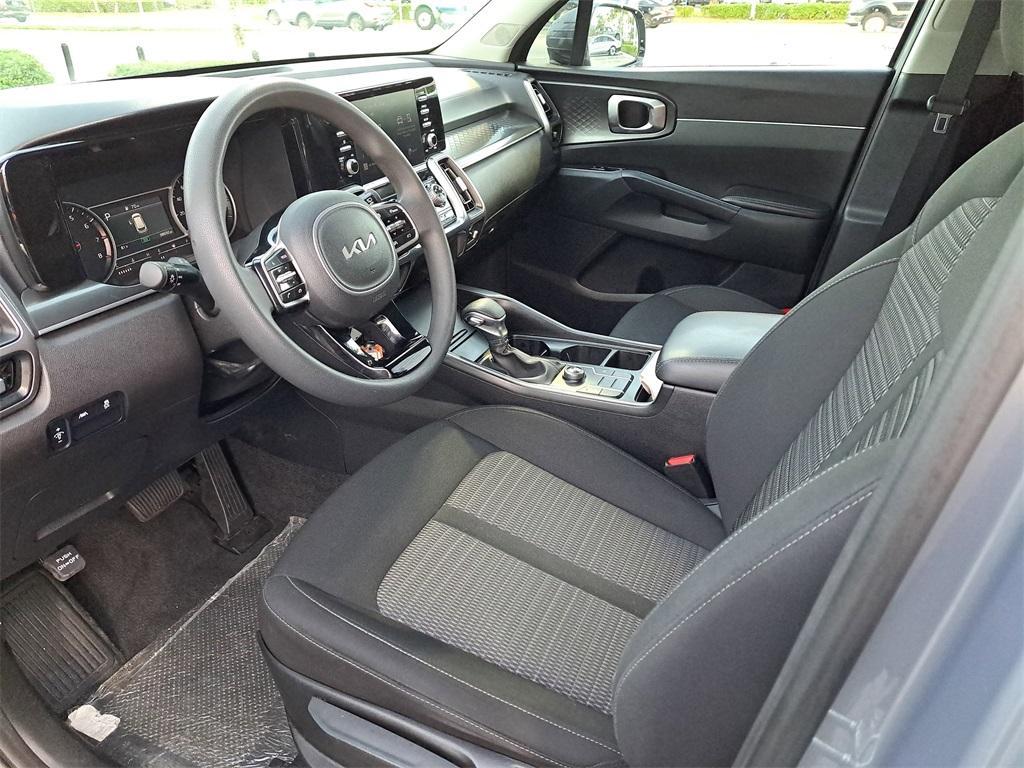 used 2023 Kia Sorento car, priced at $21,991