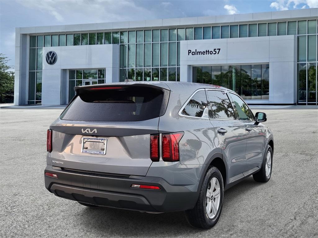 used 2023 Kia Sorento car, priced at $21,991