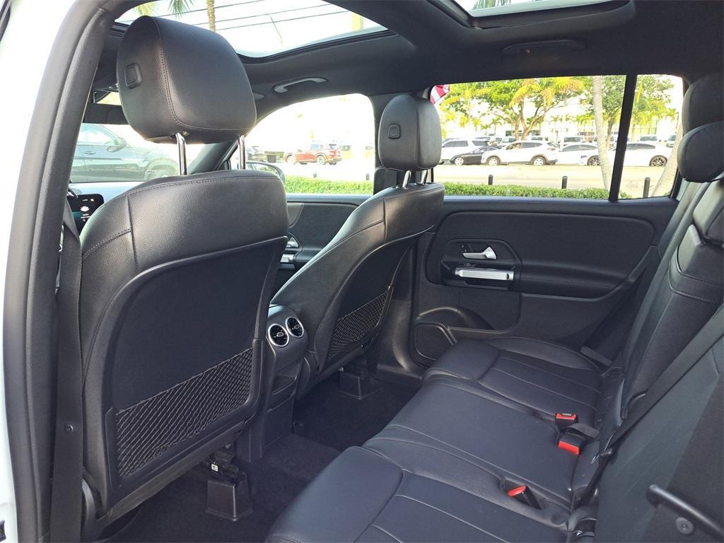 used 2022 Mercedes-Benz GLB 250 car, priced at $26,474