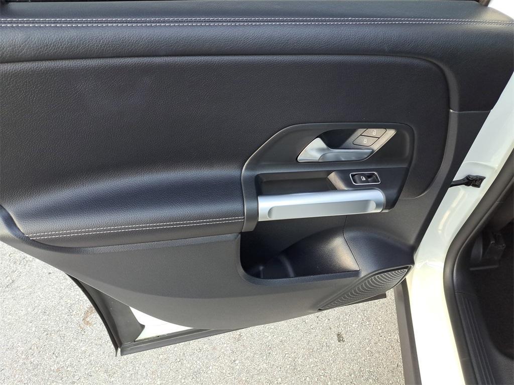 used 2022 Mercedes-Benz GLB 250 car, priced at $26,474