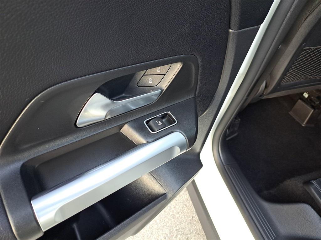used 2022 Mercedes-Benz GLB 250 car, priced at $26,474